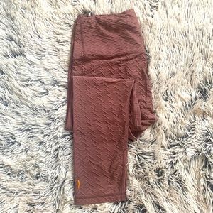 Lucy Blush Cropped Legging